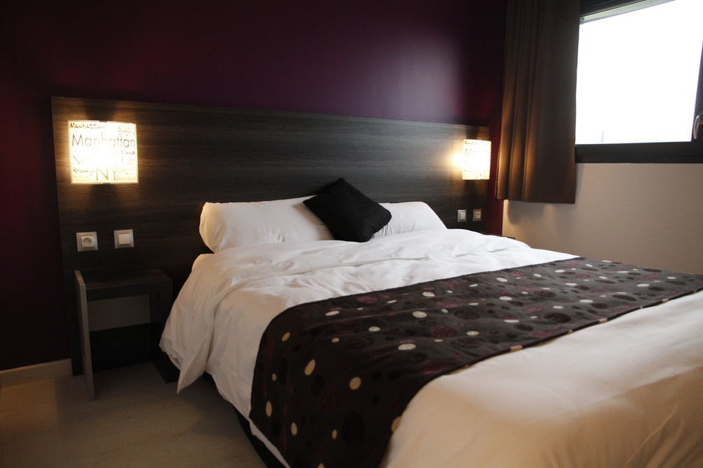 Hotel Ibis Styles Rouen Val De Reuil Val-de-Reuil Esterno foto